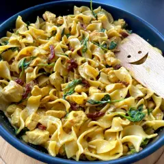 Sos curry do makaronu: Przepis, który odmieni Twój obiad!