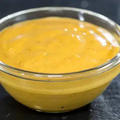 Jak zrobić sos curry? Prosty przepis, warianty i sekrety smaku!
