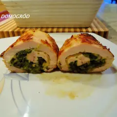 Roladki ze szpinakiem, soczyste i aromatyczne, idealne na obiad.