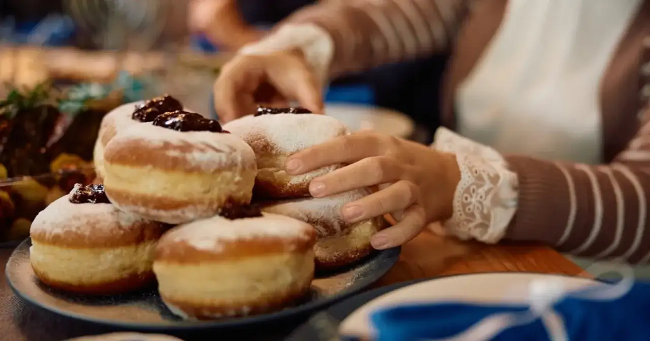 Pączki pieczone - przepis na miękkie ciasto bez smażenia!