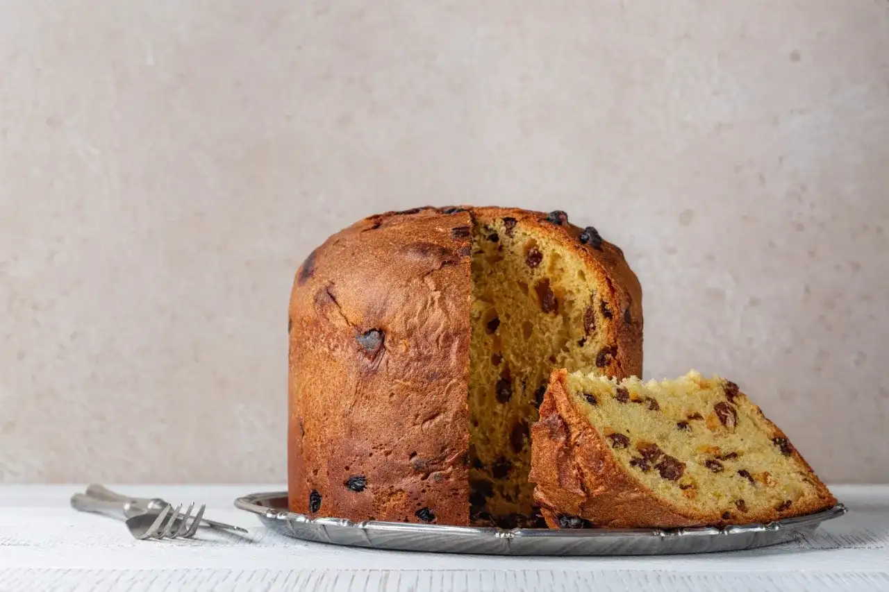 Panettone – jak upiec i rozpoznać prawdziwe włoskie ciasto?