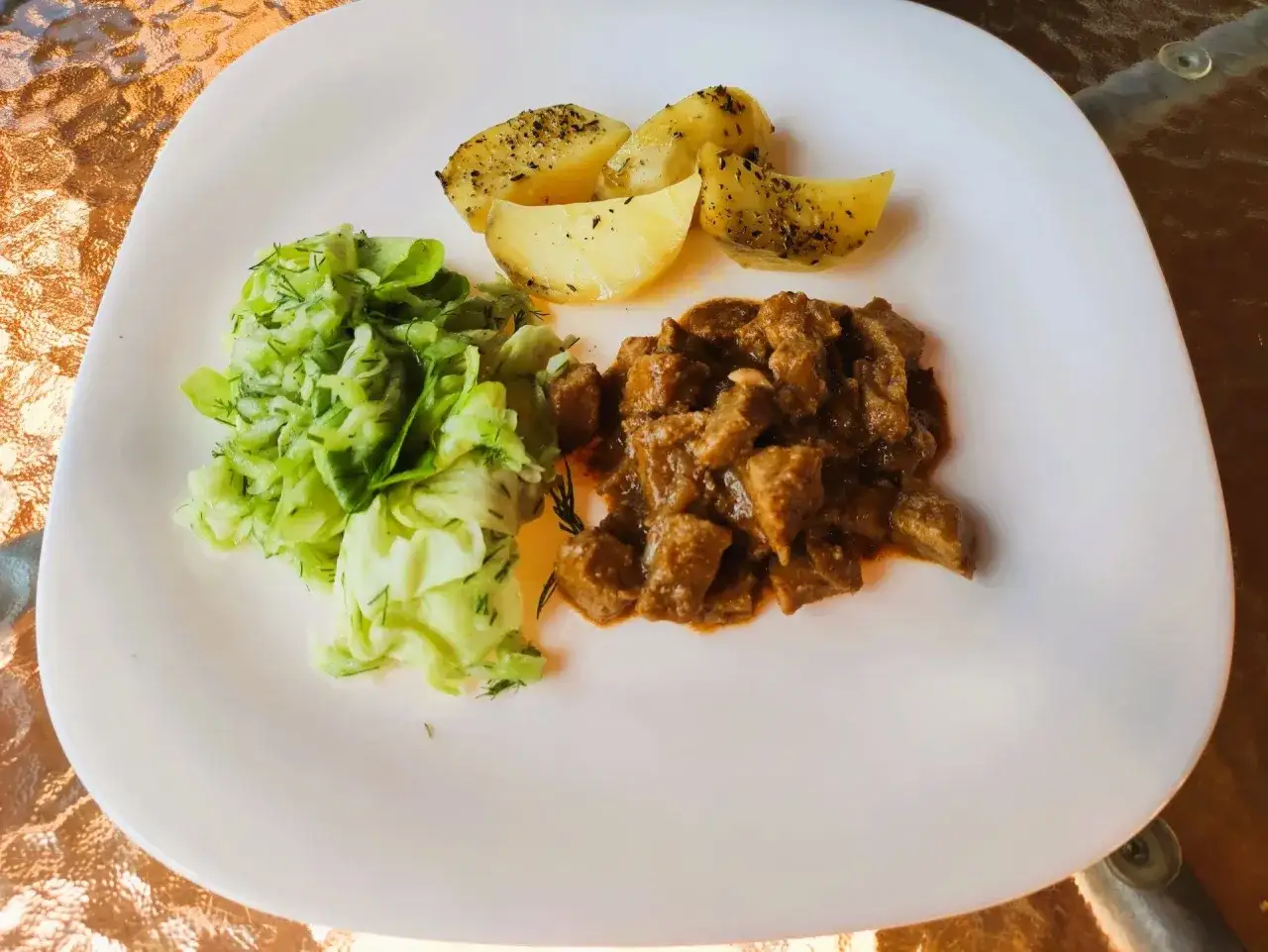 Gulasz cielęcy idealny? Znam przepis! - Miękki i aromatyczny