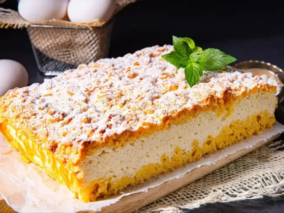 Sernik z 1 kg sera - Ile piec, by był idealny?